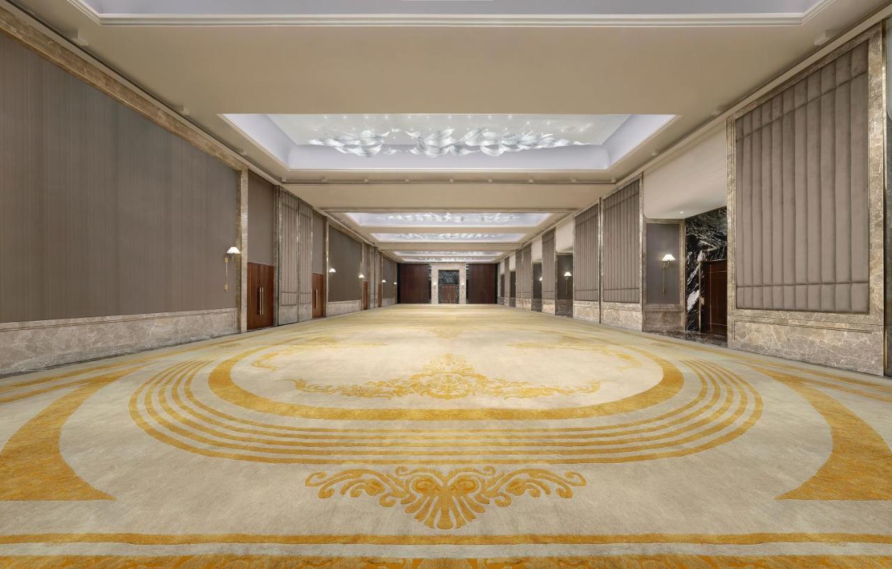 The Westin Koregaon Park 5* Pune