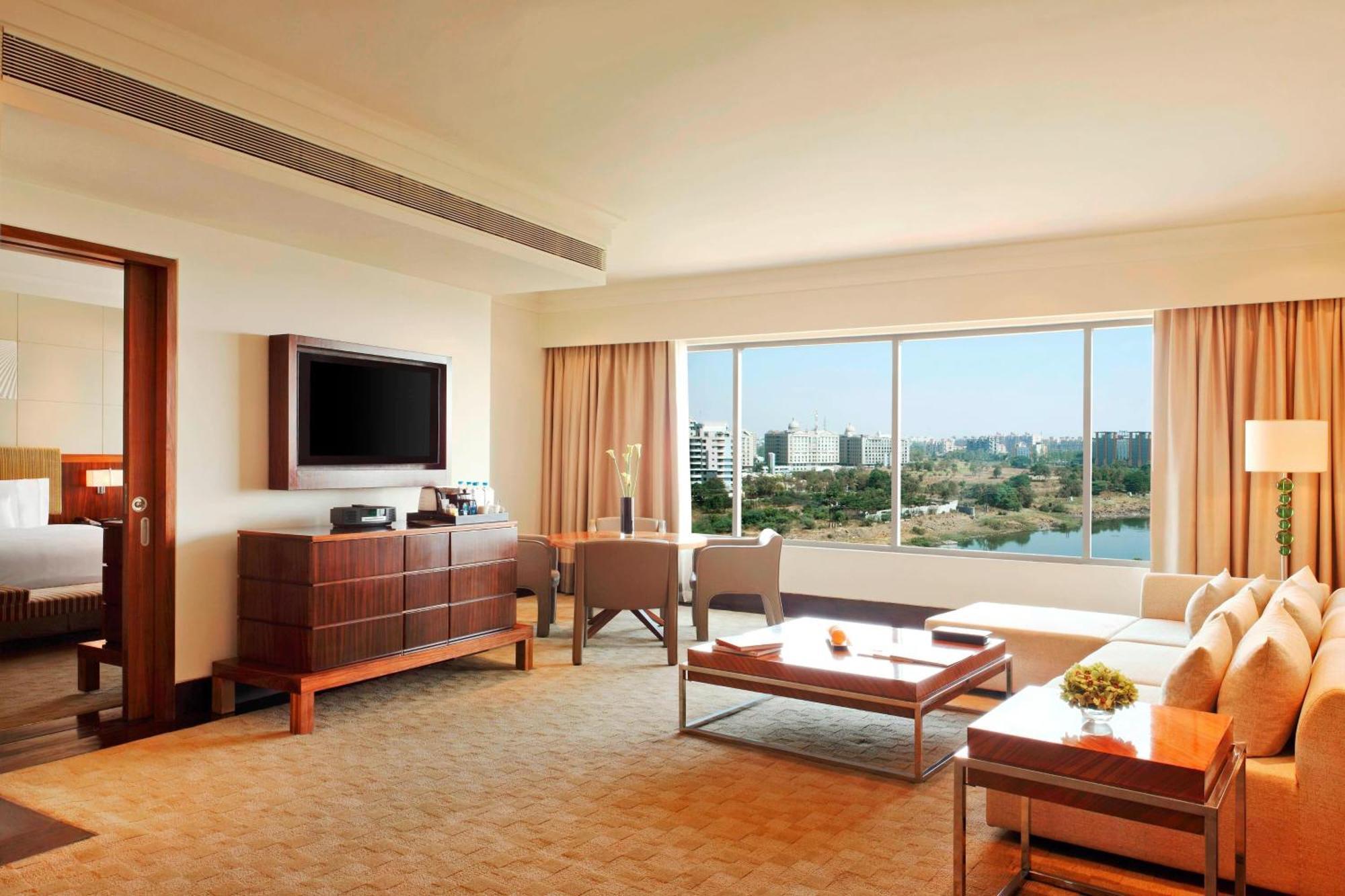 Hotel The Westin Koregaon Park 5*